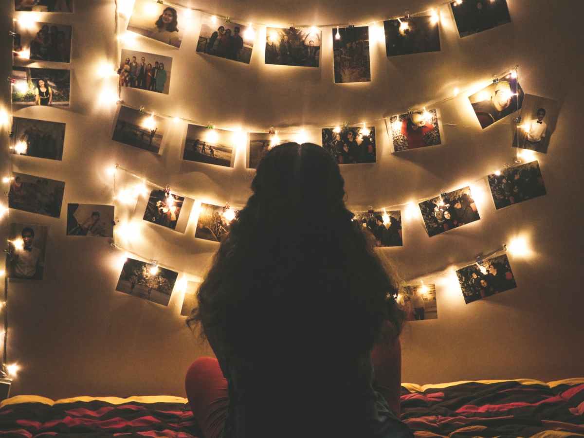 How to Hang Art Portraits … the Right&nbsp;Way